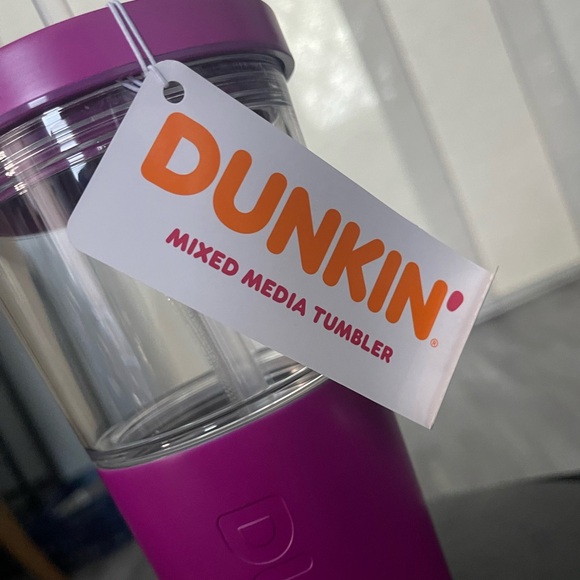 New DUNKIN 2025 - 28oz/12oz Mixed Media Tumbler•2 in 1 Stainless/Acrylic•Fuchsia - Picture 7 of 9